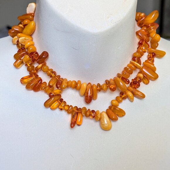 NOS NWT Russian USSR Butterscotch Egg Yolk Honey Amber Beaded Necklace 30"